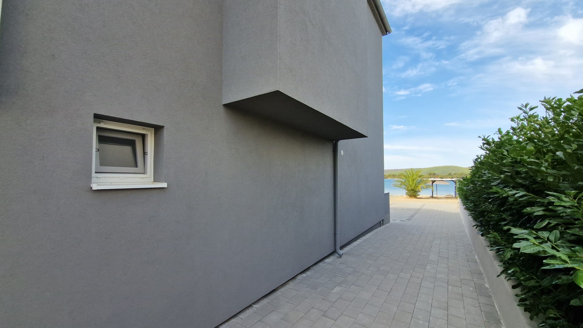 Apartament 25 m od morza, całkowicie odnowiony, Turanj, 1 piętro A Turanj