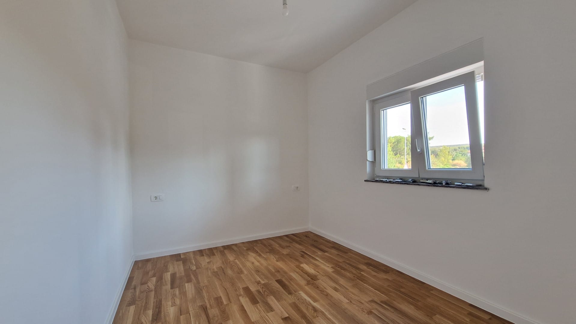 Apartament 25 m od morza, całkowicie odnowiony, Turanj, 1 piętro A Turanj