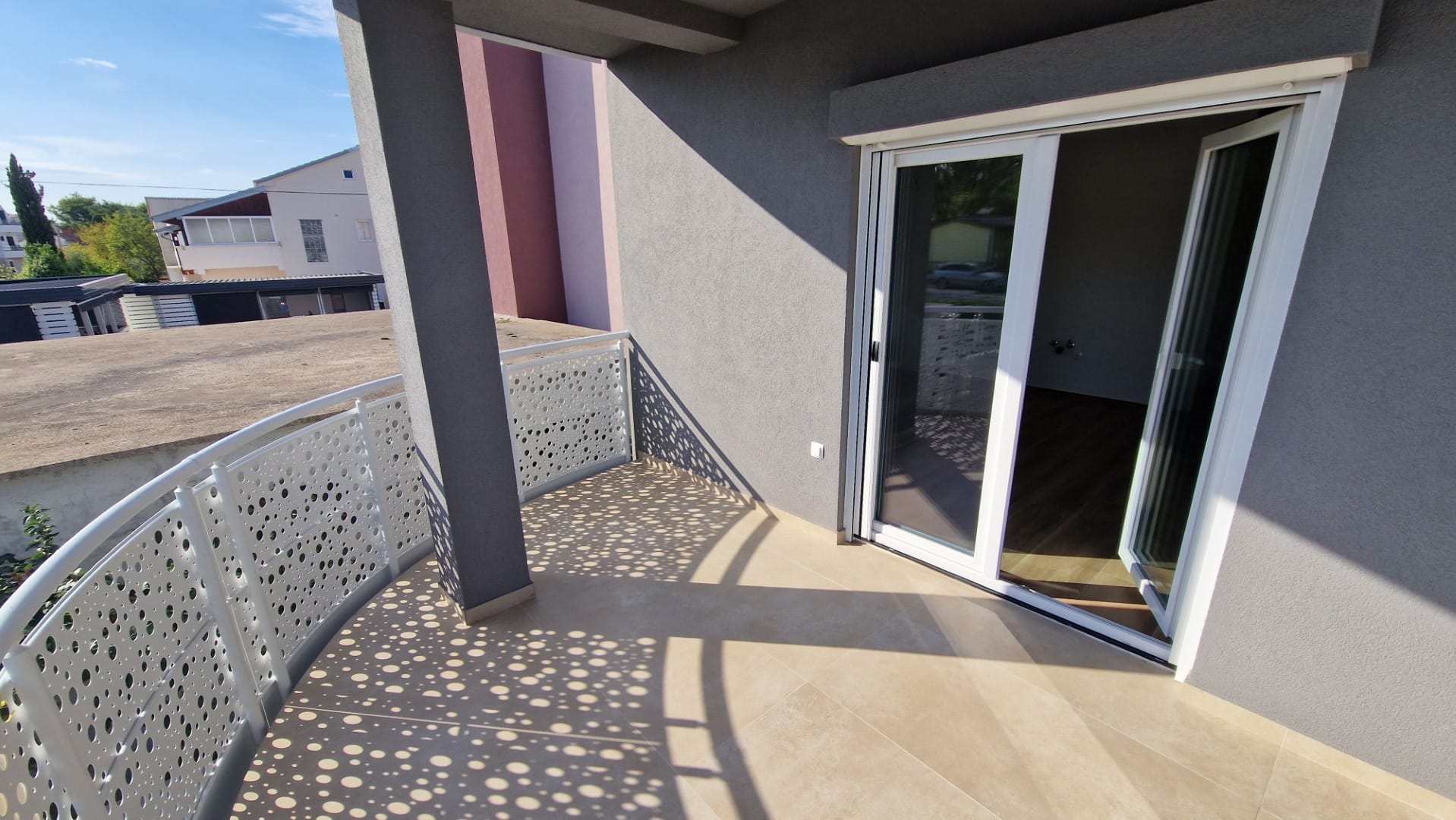 Apartament 25 m od morza, całkowicie odnowiony, Turanj, 1 piętro A Turanj