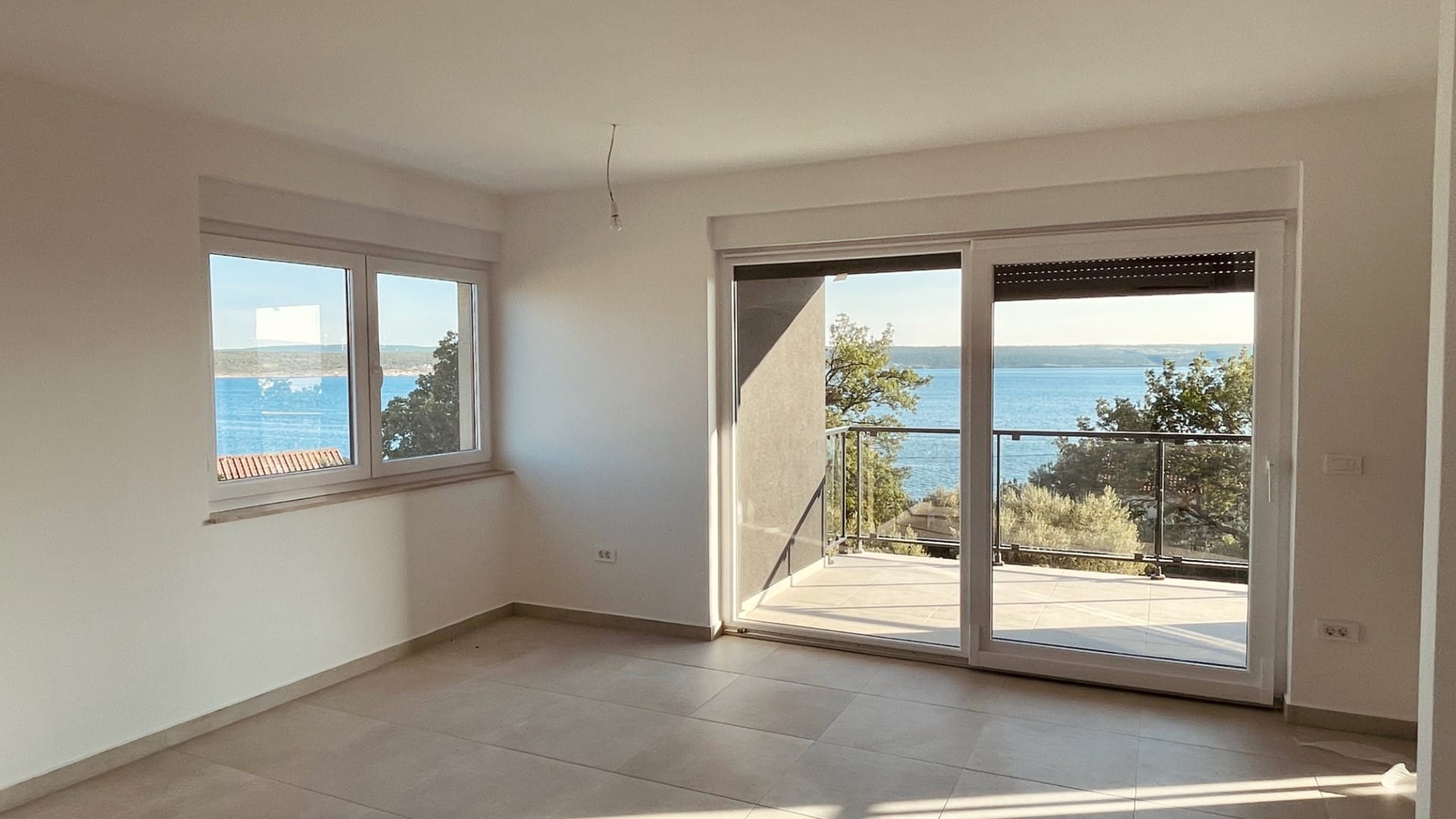 Nowy apartament gotowy do zamieszkania z wspaniałym widokiem na morze i basenem w Maslenica do sprzedania A Maslenica Apartmani