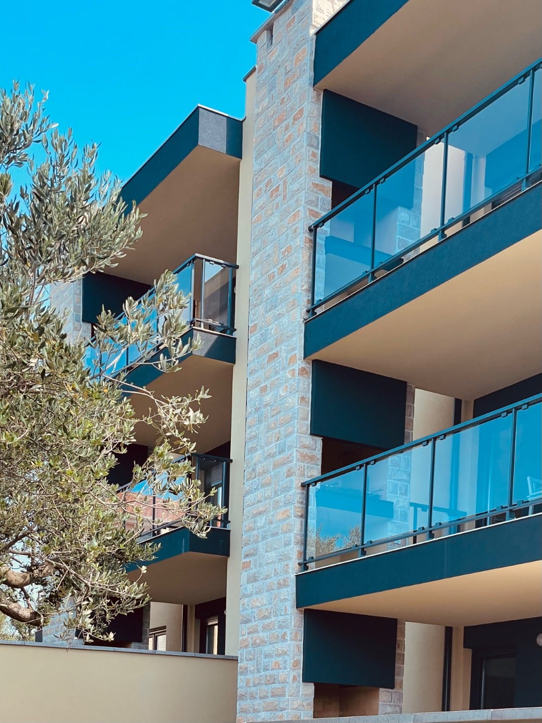 Nowy apartament gotowy do zamieszkania z wspaniałym widokiem na morze i basenem w Maslenica do sprzedania A Maslenica Apartmani