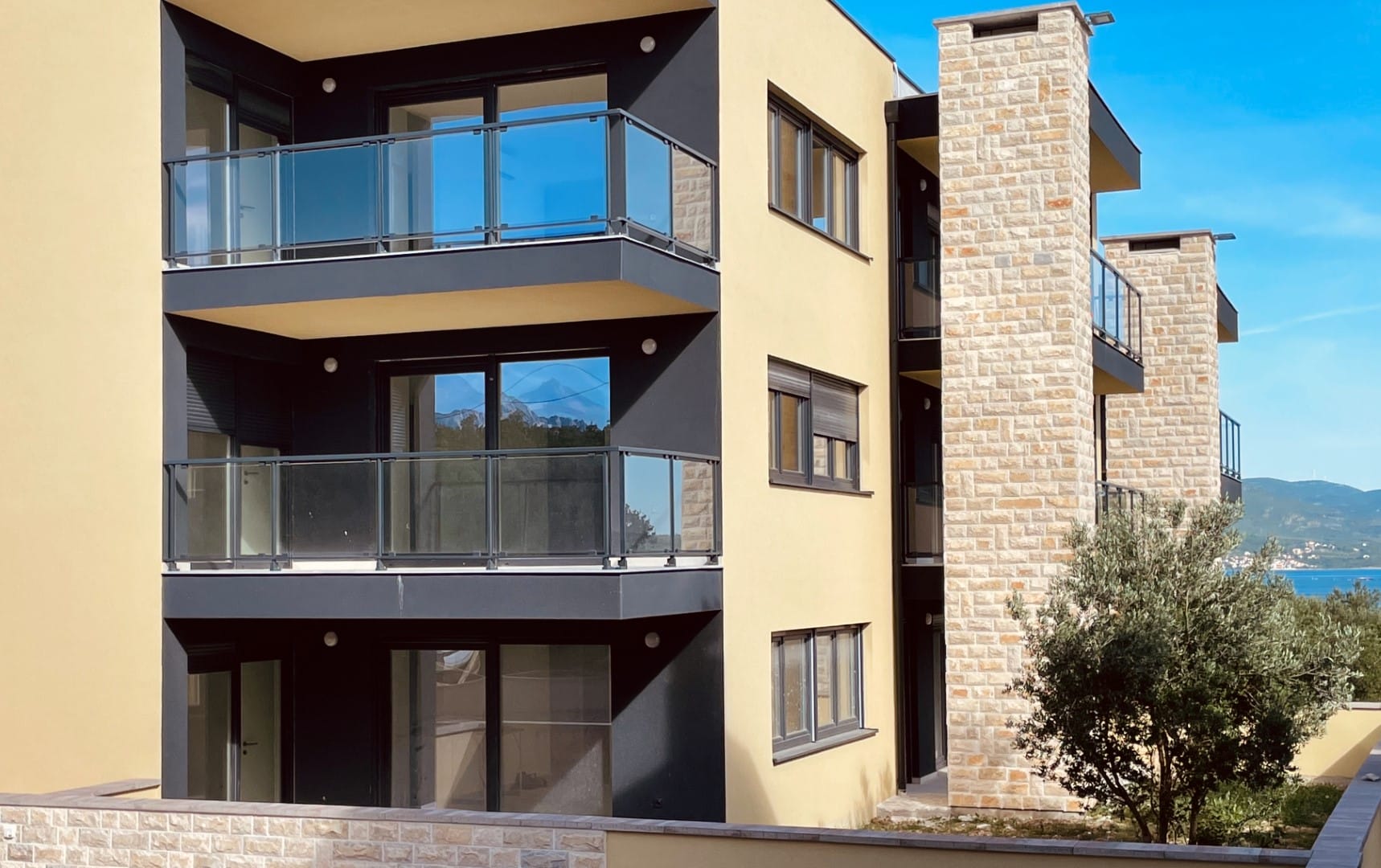 Na sprzedaż nowy apartament gotowy do zamieszkania, wspaniały widok na morze, basen, Maslenica A Maslenica Apartments