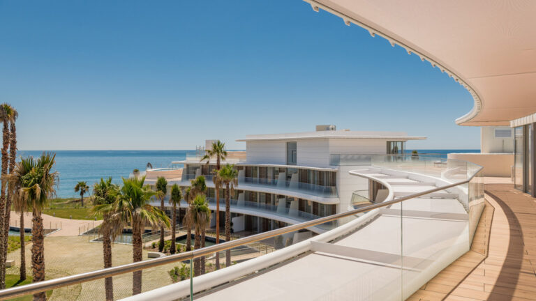 Penthouse w Estepona Hiszpania E D B Fc C B B D Aa