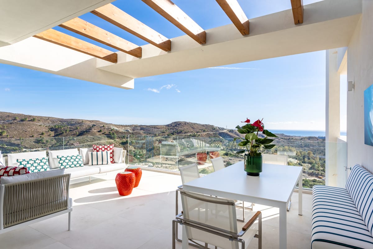 Penthouse w Benahavís Hiszpania D D E Ff Cdff E Bb Bf