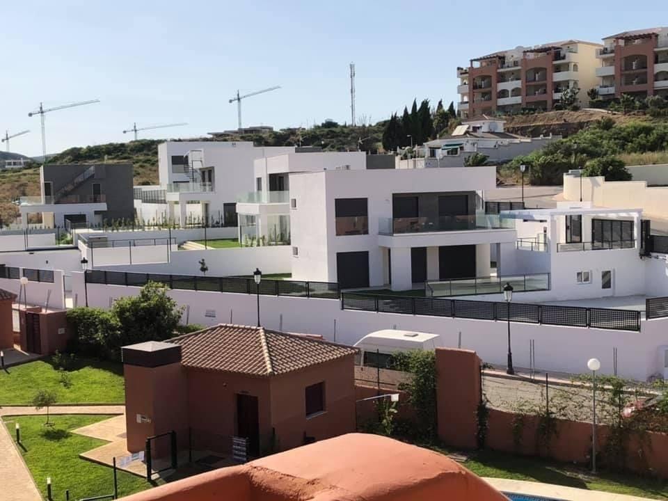 1700098307110