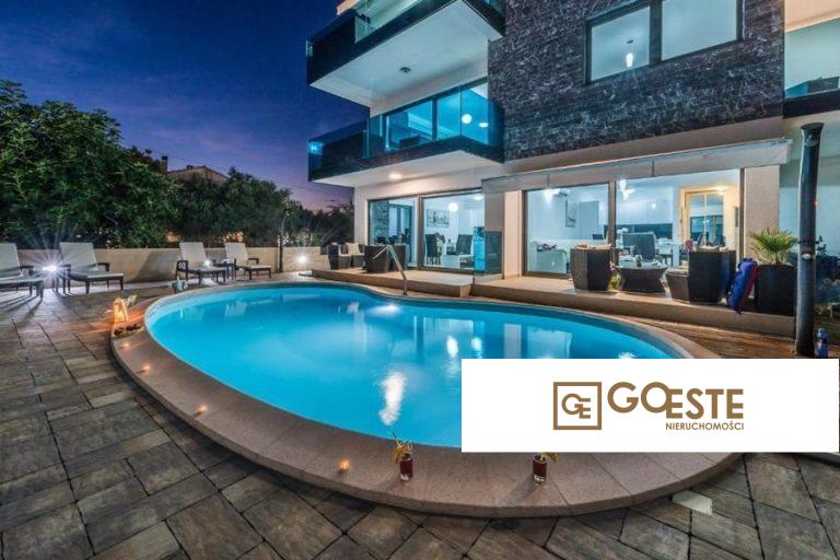 Luksusowa willa z basenem i tarasem na dachu - REF ID: 5193/30 w Vir Chorwacja Vir Apartment House Near The Sea For Sale