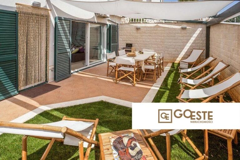 Elegancki apartament z ogrodem - REF ID: 2016/454 w Hvar Chorwacja Two Elegant One Bedroom Apartments For Sale Hvar