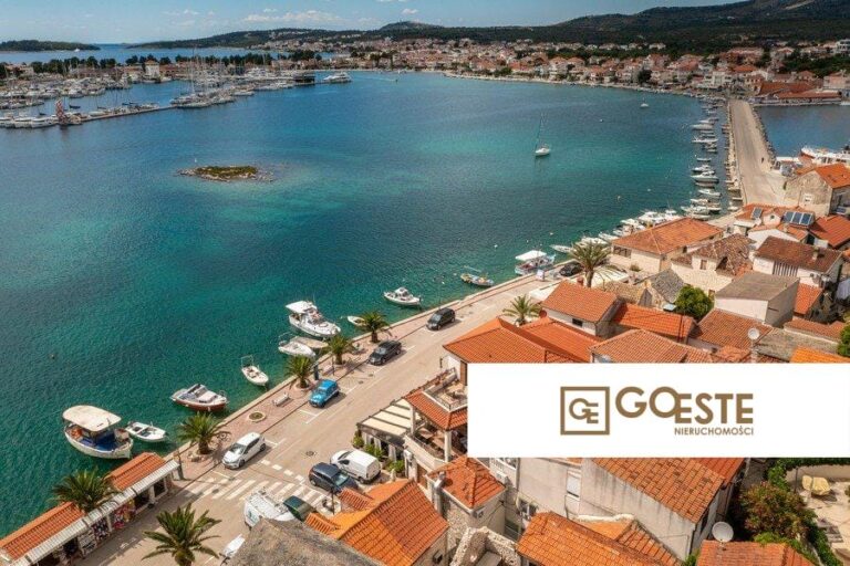 Całkowicie odnowiony kamienny dom - REF ID: 2016/516 w Rogoźnica Chorwacja Rogoznica Renovated Stone House For Sale