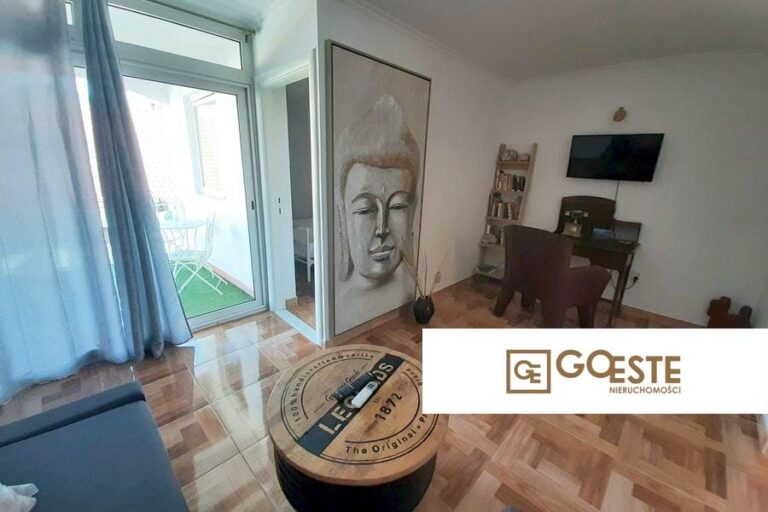Całkowicie odnowione apartamenty w mieście Hvar - REF ID: 2016/573 w Hvar Chorwacja Island Hvar Renovated Apartments For Sale