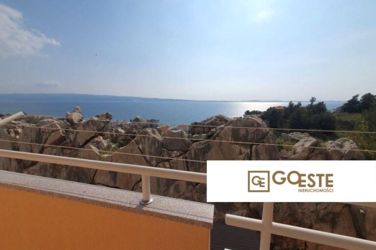 Atrakcyjny dom apartamentowy z widokiem na morze - REF ID: 2017/27 w Split okolica Chorwacja Split Area Apartment House With Sea View For Sale