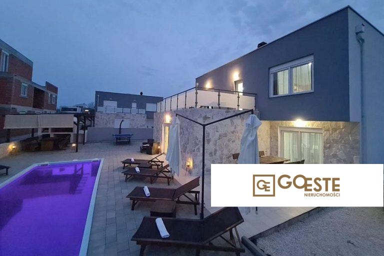 Wolnostojący dom wakacyjny z basenem - REF ID: 2018/230 w Zadar Chorwacja Zadar House With Pool For Sale
