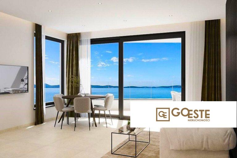 Trzypiętrowy apartament w pierwszym rzędzie do morza - REF ID: 2021/335 w Zadar Chorwacja Zadar Apartment First Row To The Sea For Sale