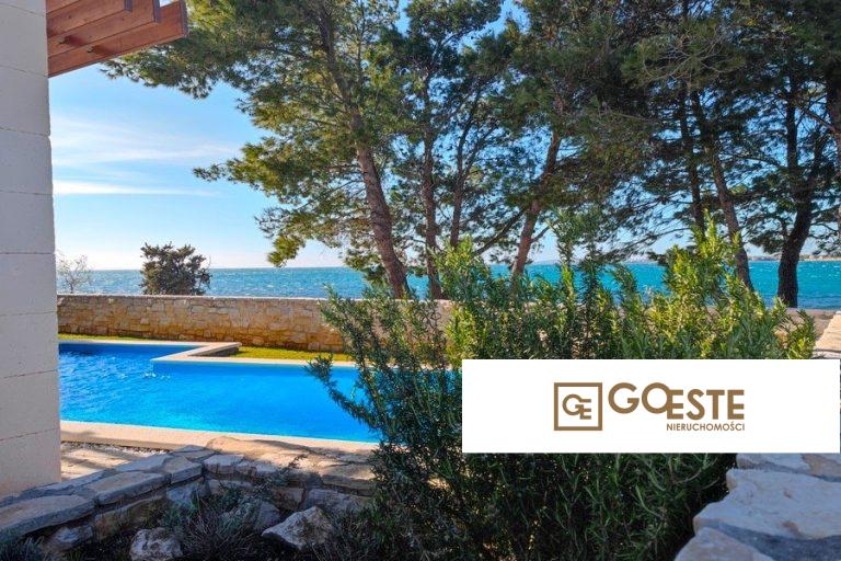 Willa w pierwszym rzędzie do morza - REF ID: 2021/338 w Zadar Chorwacja Zadar Villa First Row To The Sea For Sale