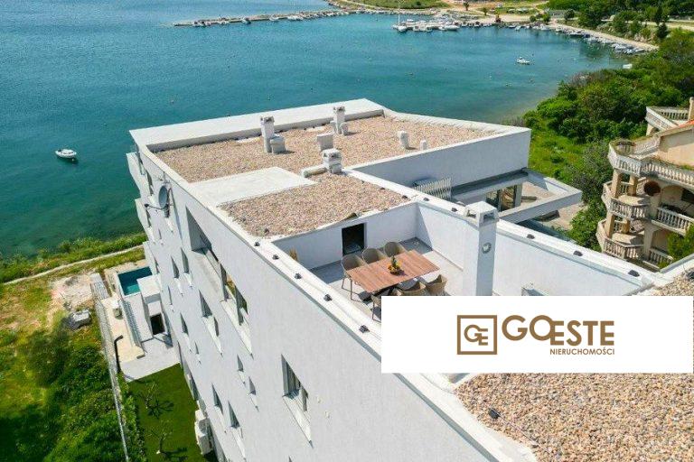 Apartamenty w pierwszym rzędzie do morza - REF ID: 2021/361 w Pag Chorwacja Island Pag Apartments First Row To The Sea For Sale