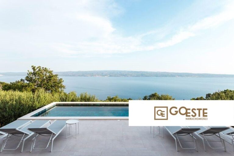 Wyjątkowa willa z widokiem na morze - REF ID: 2022/354 w Omis Chorwacja Omis Villa With Sea View For Sale