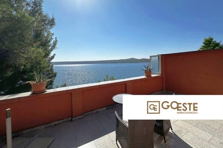 Dom w pierwszym rzędzie do morza - REF ID: 2022/368 w Zadar Chorwacja Near Zadar House Forst Row To The Sea For Sale