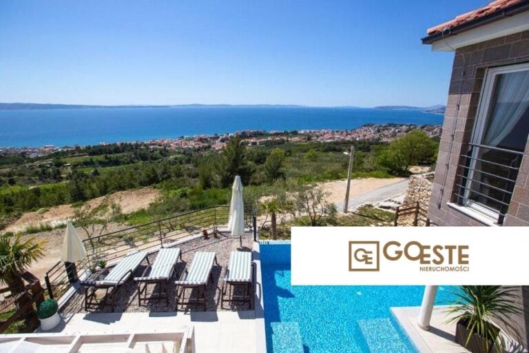 Nowoczesna willa z pięknym widokiem - REF ID: 2026/70 w Split okolica Chorwacja Modern Villa With Stunning View Split Area For Sale