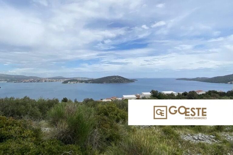 Działka budowlana z panoramicznym widokiem na morze - REF ID: 2026/85 w Rogoźnica Chorwacja Rogoznica Building Land With Open Sea View For Sale
