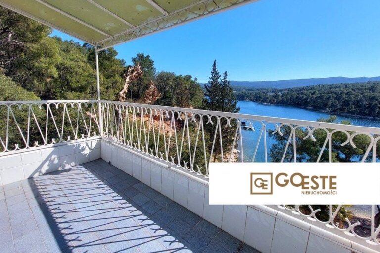 Dom z apartamentami w pierwszym rzędzie do morza - REF ID: 2029/31 w Hvar Chorwacja Island Hvar Seafront Apartment House For Sale