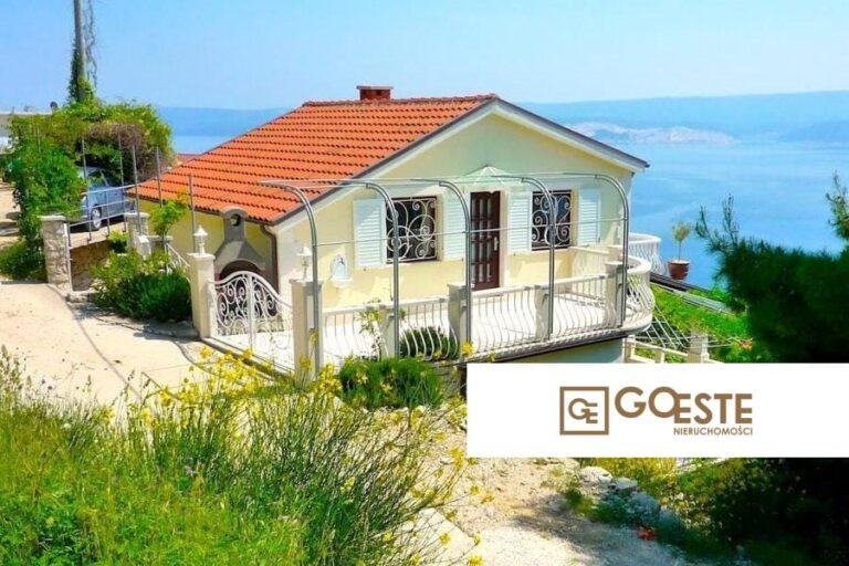 Dom z widokiem na morze - REF ID: 2030/50 w Omis Chorwacja Omis House With Sea View For Sale