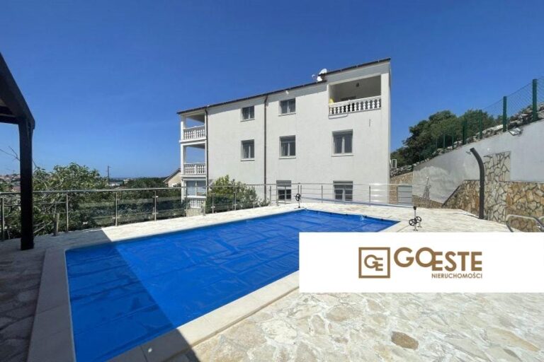 Dom wolnostojący z widokiem na morze - REF ID: 2030/57 w Rogoźnica Chorwacja Rogoznica House With Sea View For Sale