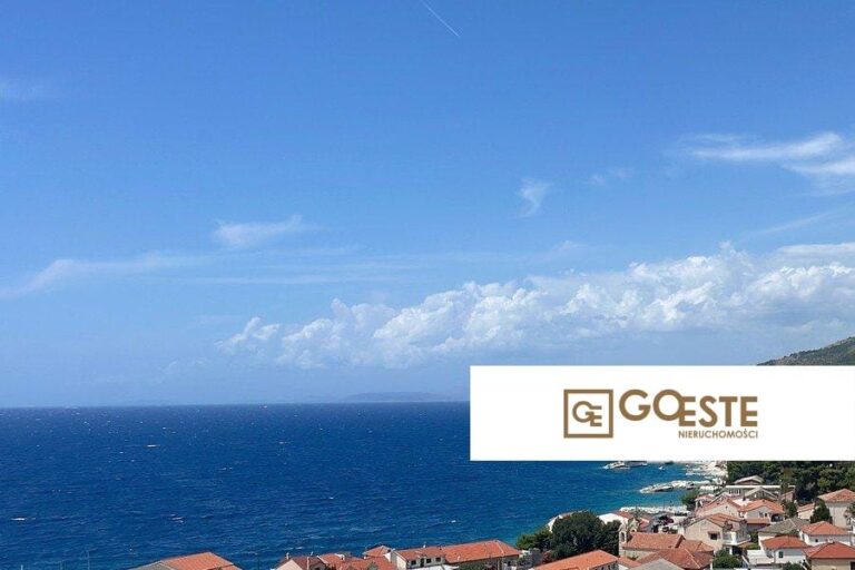 Działka budowlana z widokiem na morze - REF ID: 2030/60 w Omis Chorwacja Near Omis Building Land With Open Sea View For Sale