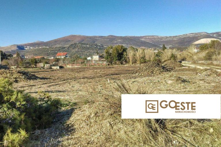 Działka budowlana blisko morza - REF ID: 2040/28 w Trogir Chorwacja Trogir Building Land Near Sea For Sale