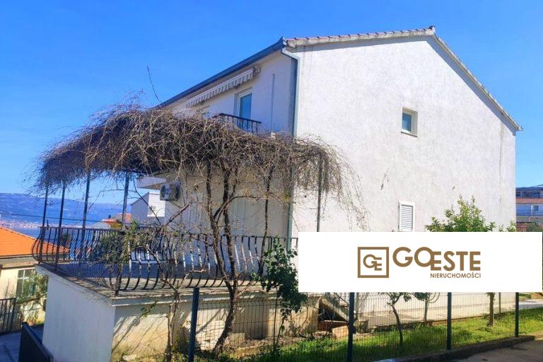 Dom apartamentowy z widokiem na morze - REF ID: 2040/42 w Čiovo Chorwacja Island Ciovo Apartment House For Sale