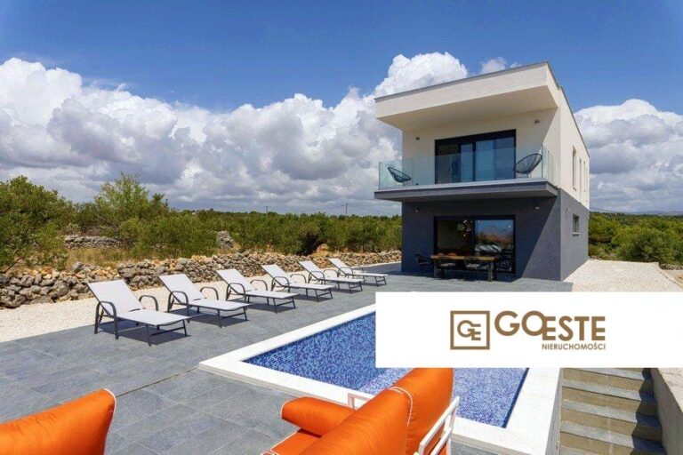 Nowoczesna willa z basenem - REF ID: 2040/49 w Marina Chorwacja Marina Modern Villa With Pool For Sale