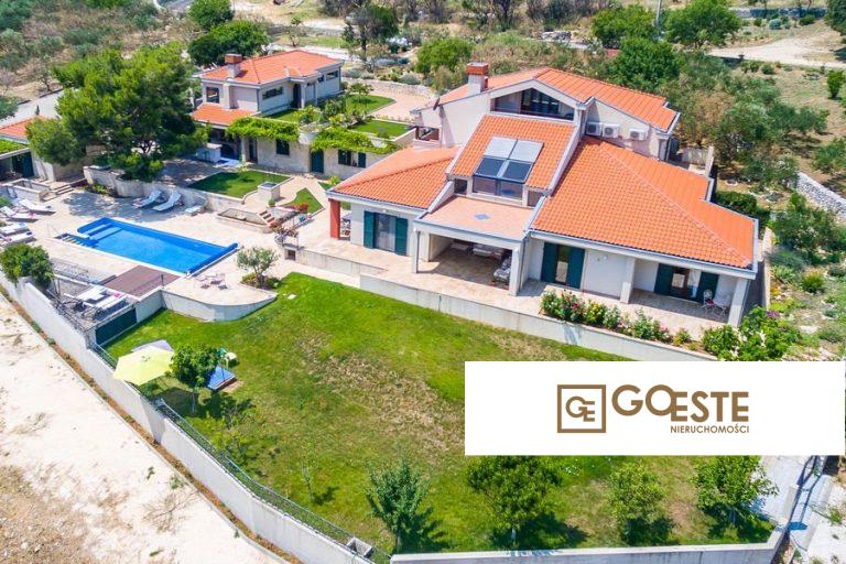 Nieruchomość z panoramicznym widokiem na morze - REF ID: 5156/30 w Trogir Chorwacja Trogir Property With Panoramic Sea View For Sale