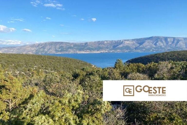 Grunty rolne w pobliżu morza - REF ID: 5234/30 w Hvar Chorwacja Hvar Land With Sea View For Sale