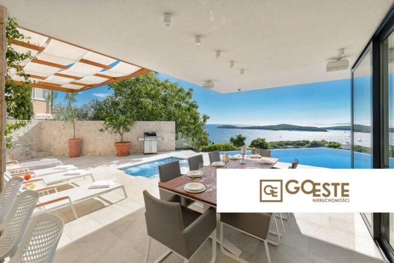 Luksusowa willa z widokiem na morze - REF ID: 5244/30 w Hvar Chorwacja Hvar Villa With Sea View For Sale