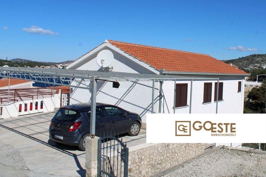 Dom z otwartym widokiem na morze - REF ID: 2031/73 w Rogoźnica Chorwacja Rogoznica House With Open Sea View For Sale