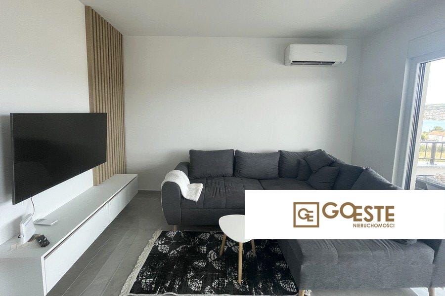 Luksusowy apartament z widokiem na morze - REF ID: 2035/100 w Trogir Chorwacja Trogir Luxury Apartment With Sea View For Sale