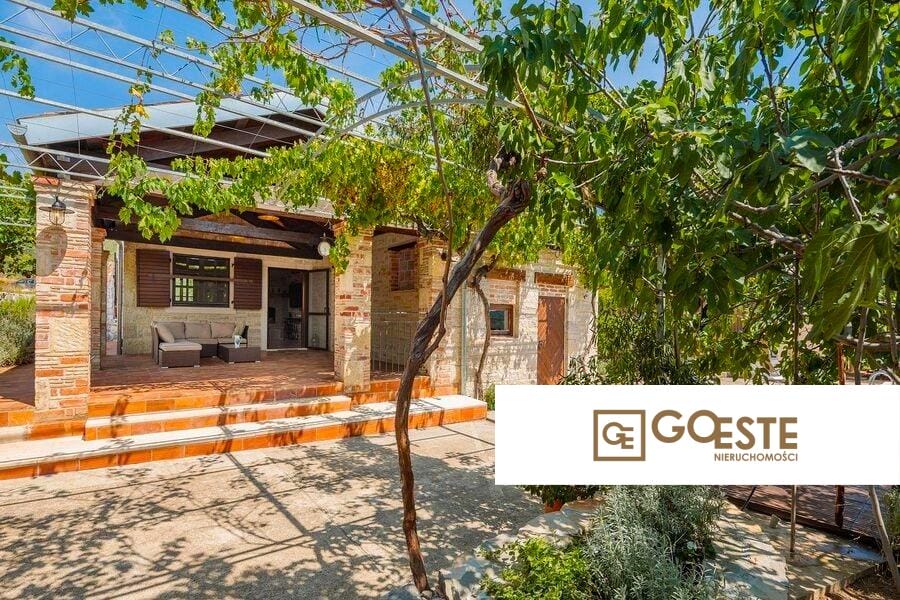 Dalmatyńska posiadłość z basenem i gajem oliwnym - REF ID: 2021/235 w Trogir Chorwacja Trogir Dalmatian Estate For Sale