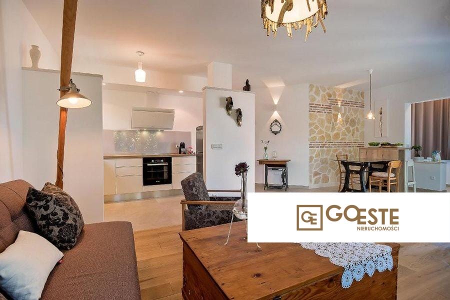 Dom wolnostojący z widokiem na morze - REF ID: 2030/43 w Trogir Chorwacja Trogir House With Sea View For Sale