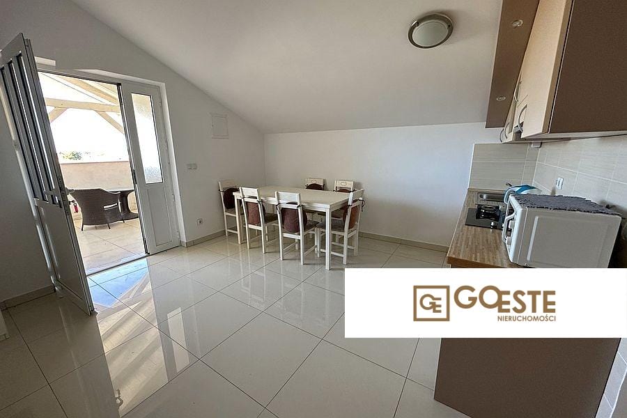 Dom apartamentowy z widokiem na morze - REF ID: 2036/67 w Rogoźnica Chorwacja Rogoznica House For Sale