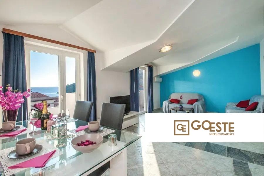 Dom apartamentowy blisko morza - REF ID: 5066/30 w Rogoźnica Chorwacja Rogoznica Apartment House Near The Sea For Sale