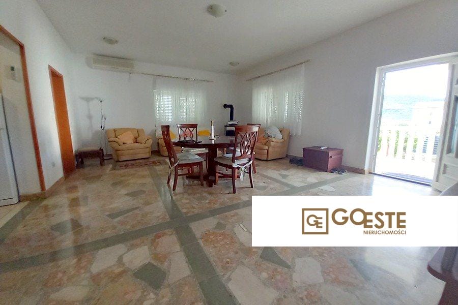 Dom z dużym ogrodem - REF ID: 2031/83 w Trogir Chorwacja Trogir House With Large Garden For Sale
