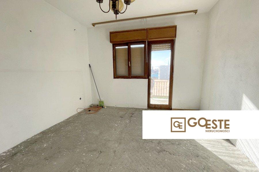Dom na czterech piętrach do remontu - REF ID: 2036/09 w Trogir Chorwacja Near Trogir House For Renovation For Sale
