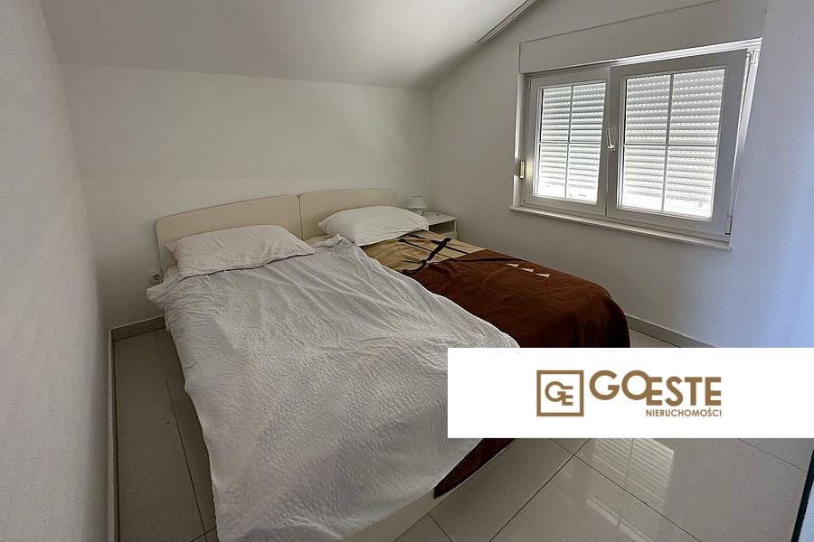 Dom apartamentowy z widokiem na morze - REF ID: 2036/67 w Rogoźnica Chorwacja Rogoznica House For Sale