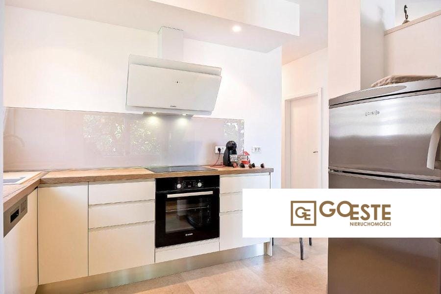 Dom wolnostojący z widokiem na morze - REF ID: 2030/43 w Trogir Chorwacja Trogir House With Sea View For Sale
