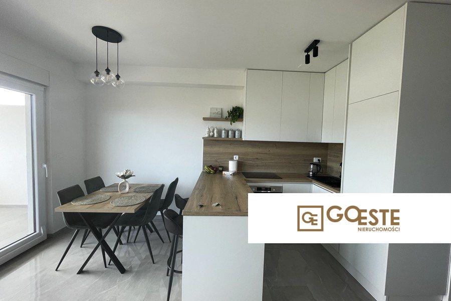 Luksusowy apartament z widokiem na morze - REF ID: 2035/100 w Trogir Chorwacja Trogir Luxury Apartment With Sea View For Sale
