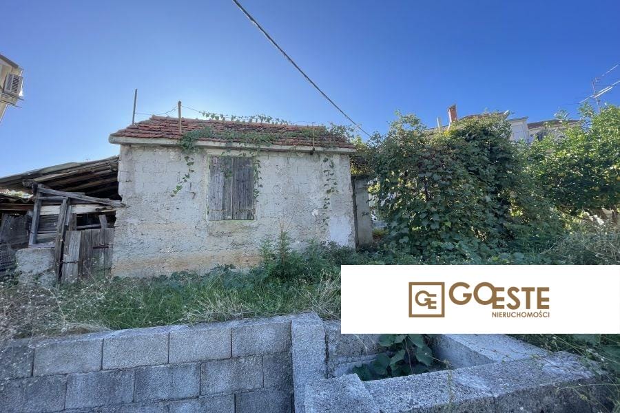 Dom w zabudowie bliźniaczej blisko centrum - REF ID: 2035/118 w Trogir Chorwacja Trogir House Near City Centre For Sale