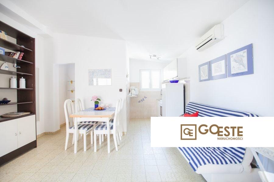 Przestronny dom w drugim rzędzie do morza - REF ID: 2035/78 w Trogir Chorwacja Trogir Spacious House In The Second Row To The Sea For Sale