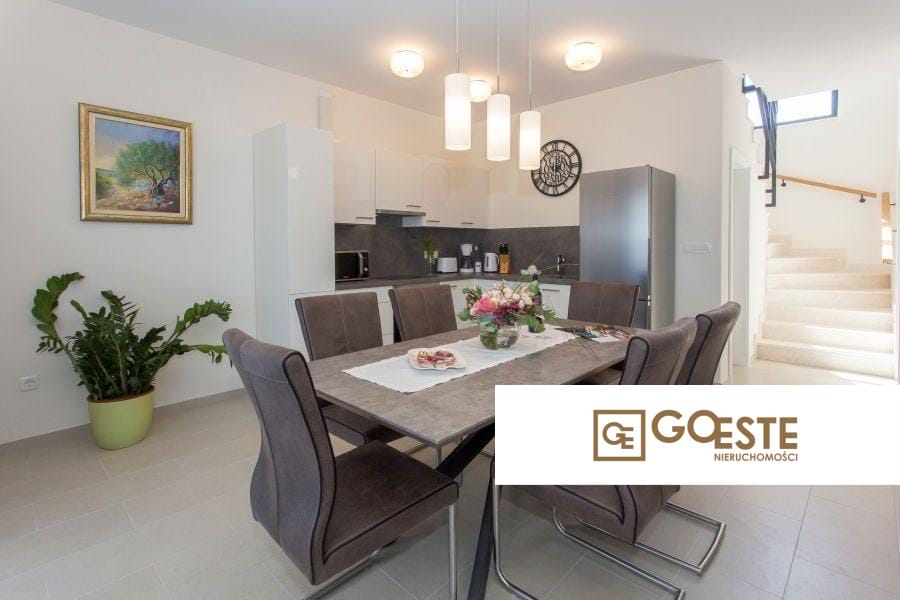 Willa z basenem i widokiem na morze - REF ID: 2035/82a w Trogir Chorwacja A Marina Luxury Villas With Sea View For Sale