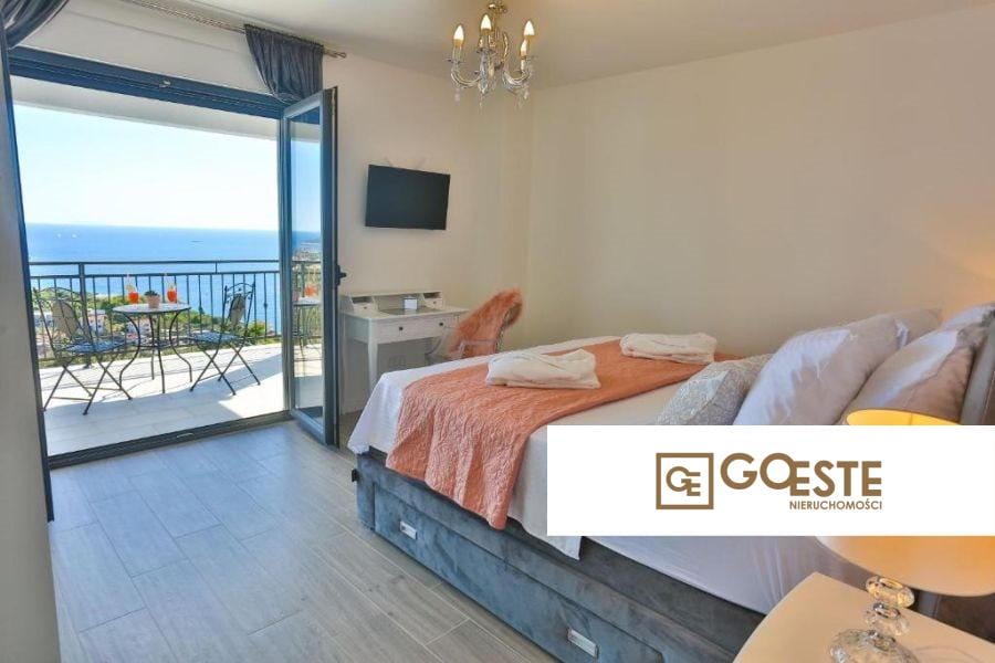 Willa z panoramicznym widokiem na morze - REF ID: 2043/65 w Rogoźnicy Chorwacja Rogoznica Villa With Sea View For Sale