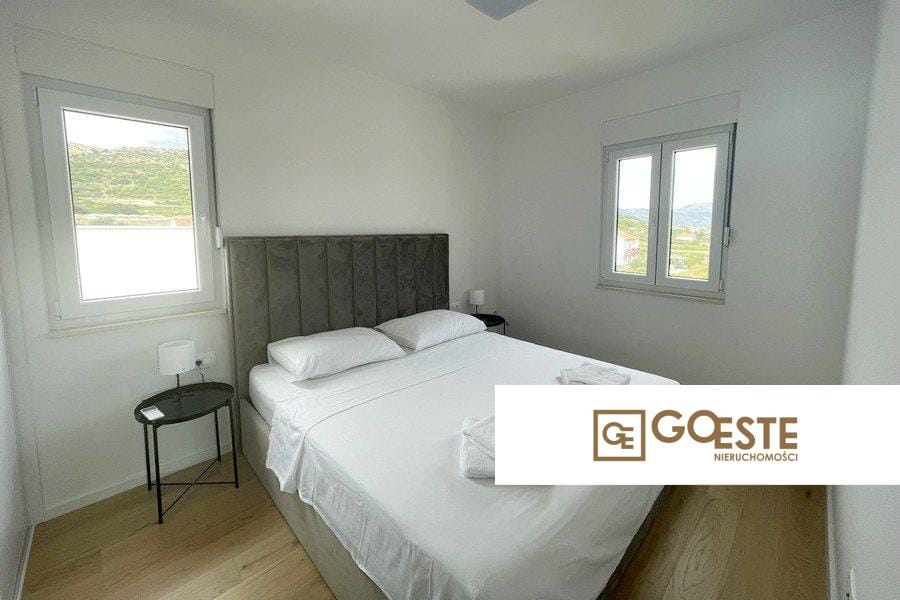 Luksusowy apartament z widokiem na morze - REF ID: 2035/100 w Trogir Chorwacja Trogir Luxury Apartment With Sea View For Sale