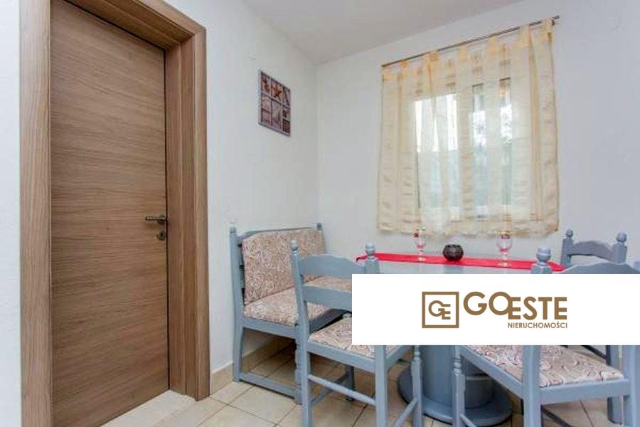 Dom z apartamentami - REF ID: 2037/17 w Trogir Chorwacja Near Trogir Apartment House For Sale