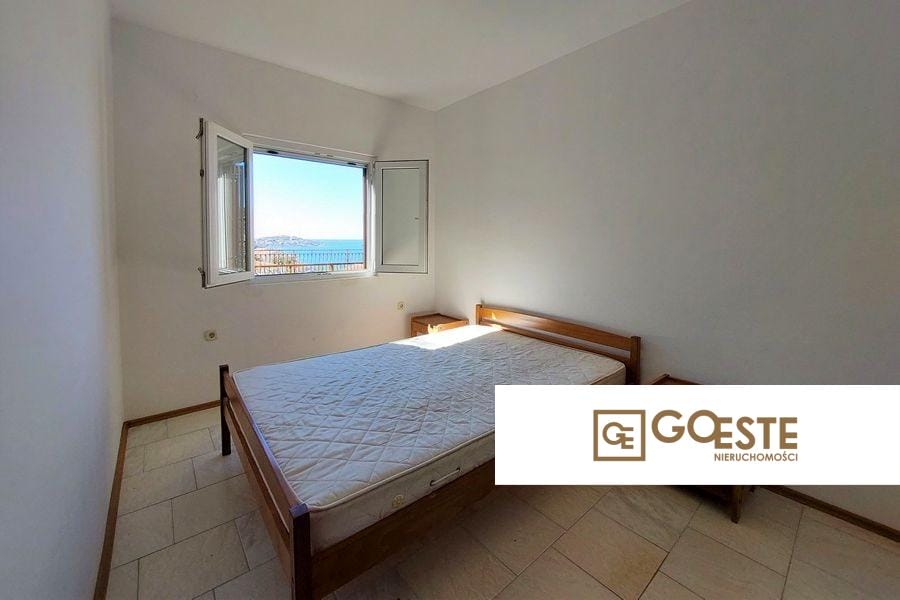 Dom apartamentowy z widokiem na morze - REF ID: 2029/35 w Rogoźnica Chorwacja Near Rogoznica Apartment House With Sea View For Sale